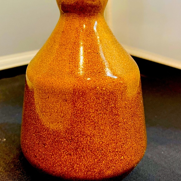 Adorable Vintage Rust Bud Vase - Picture 4 of 7